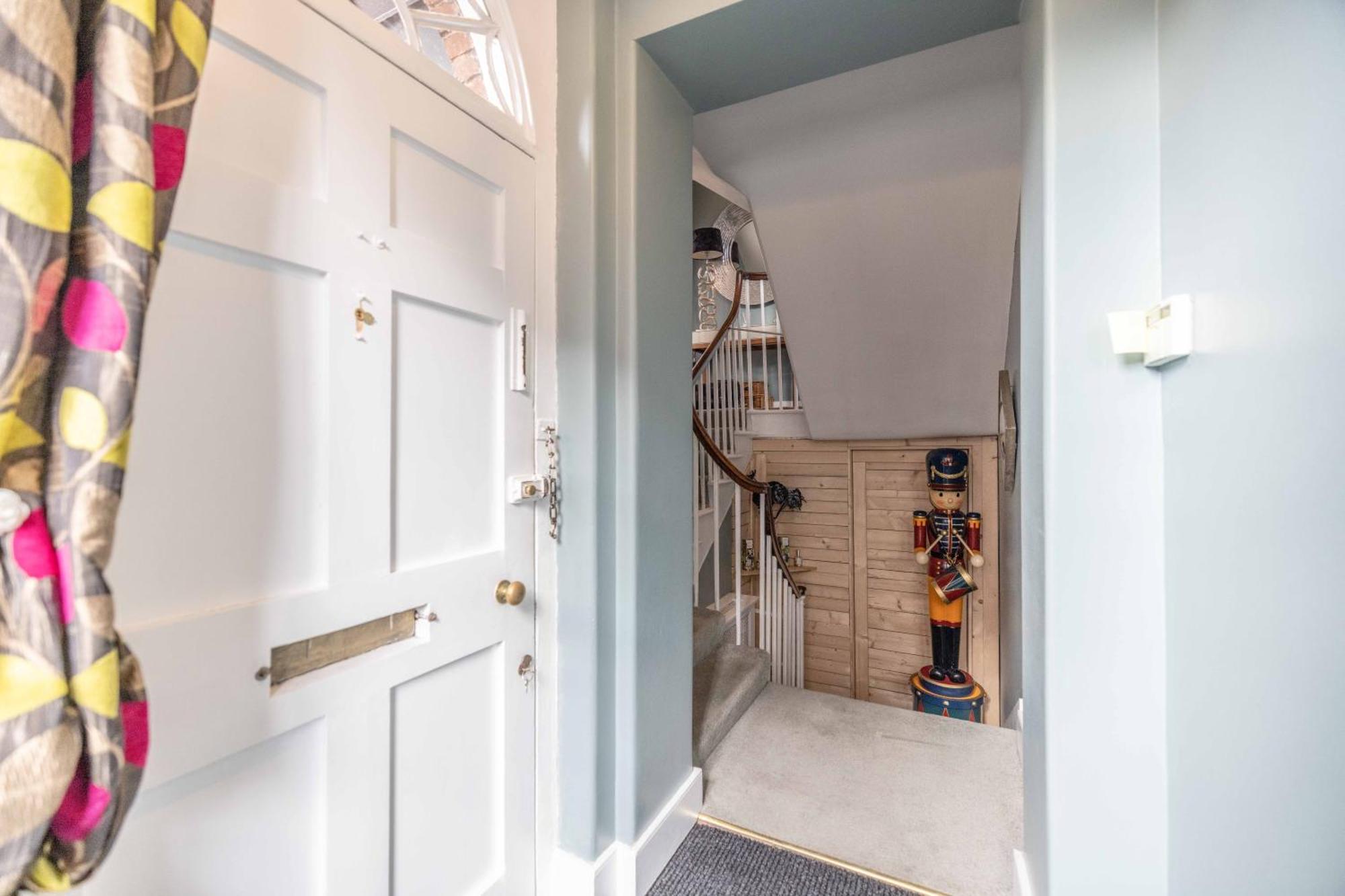 Vip Guard Views! 2 Bed Steps From Windsor Castle Villa Exterior photo