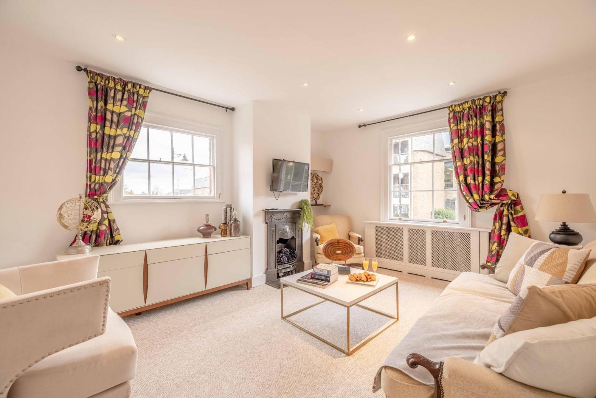 Vip Guard Views! 2 Bed Steps From Windsor Castle Villa Exterior photo
