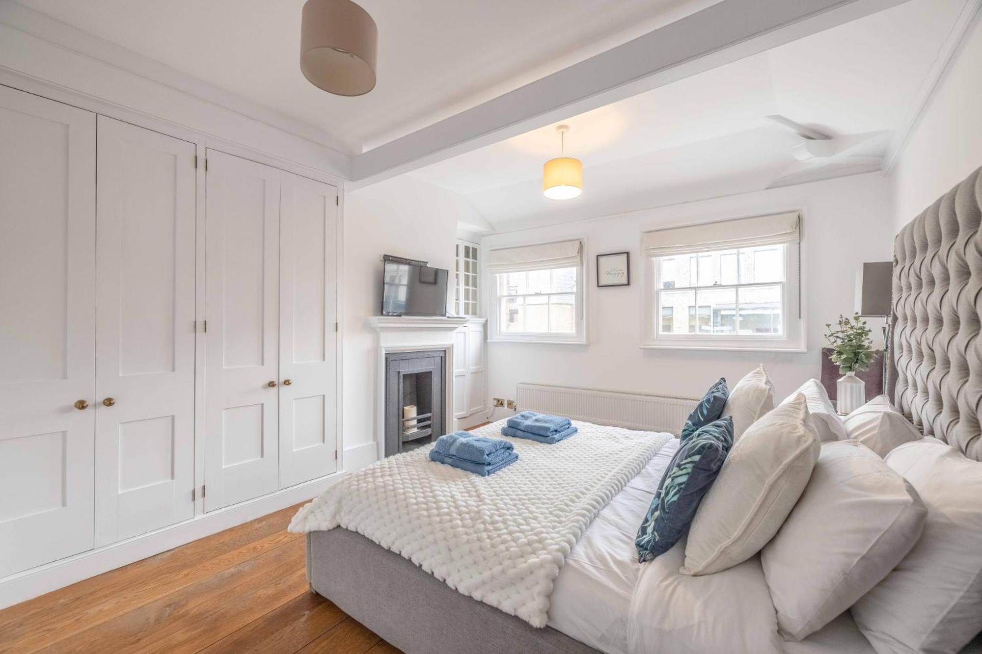 Vip Guard Views! 2 Bed Steps From Windsor Castle Villa Exterior photo