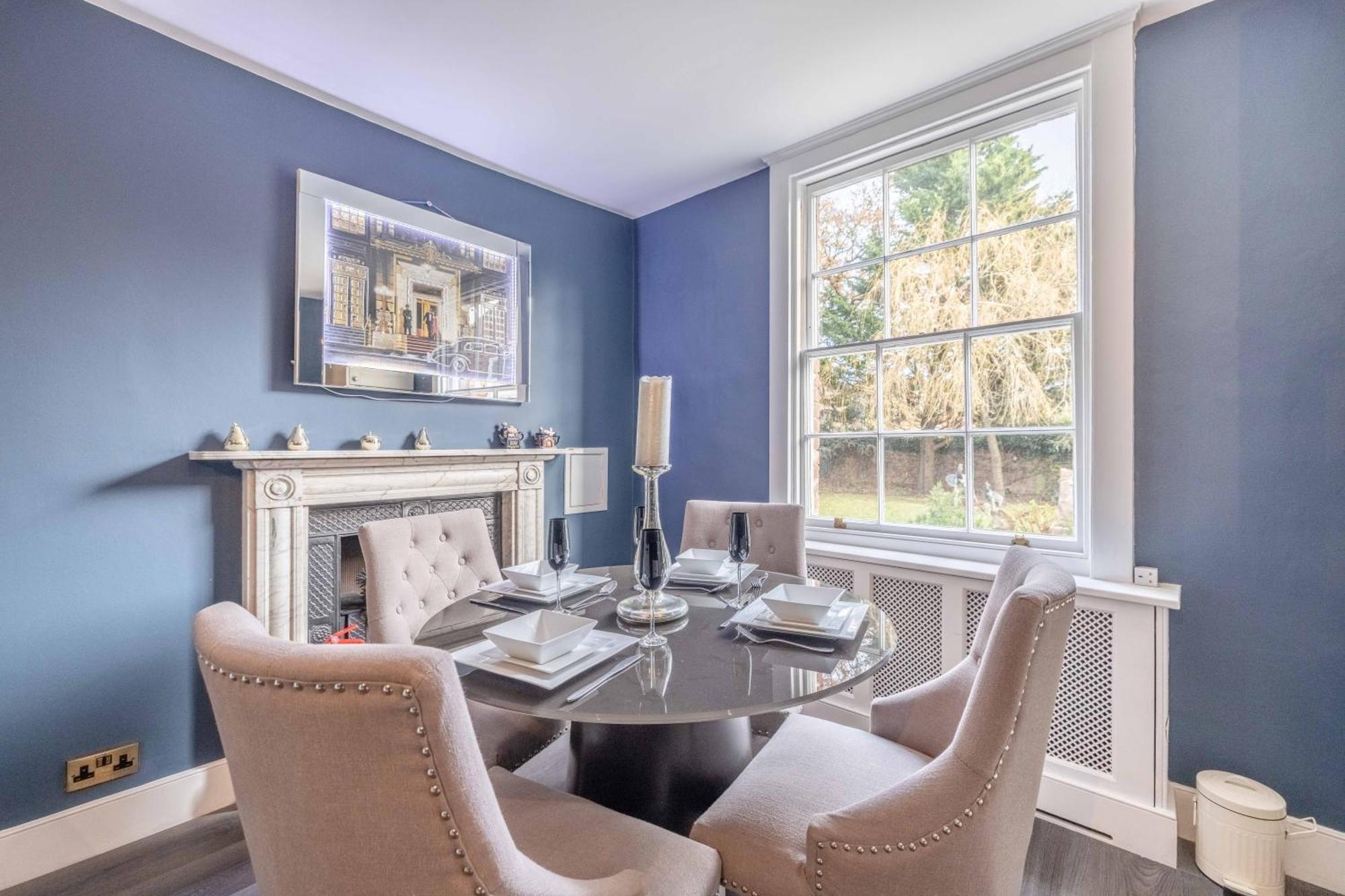 Vip Guard Views! 2 Bed Steps From Windsor Castle Villa Exterior photo